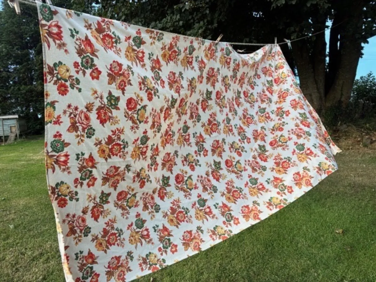 Antique Fabric - Image 1