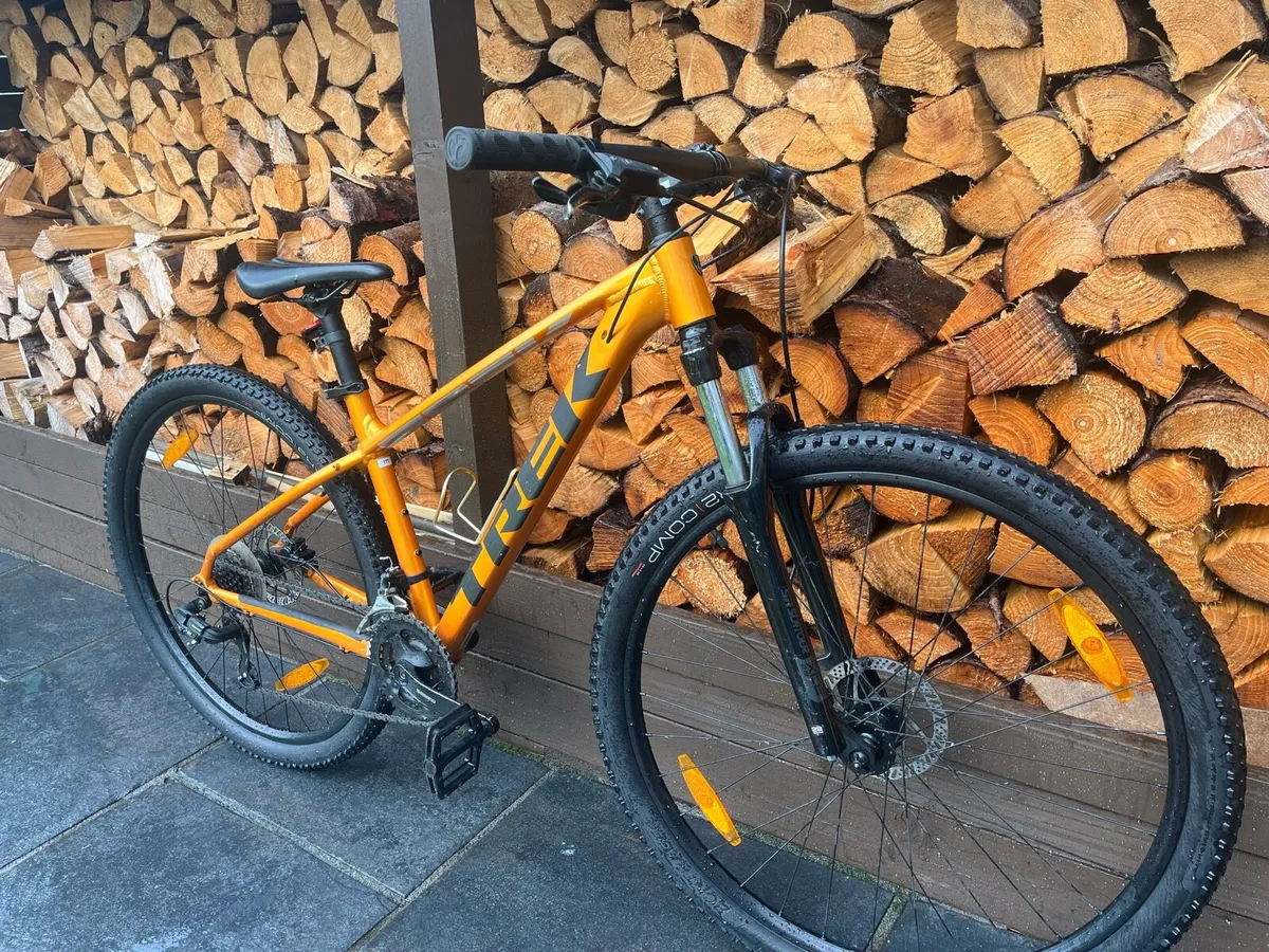 Mountain bike - Image 1