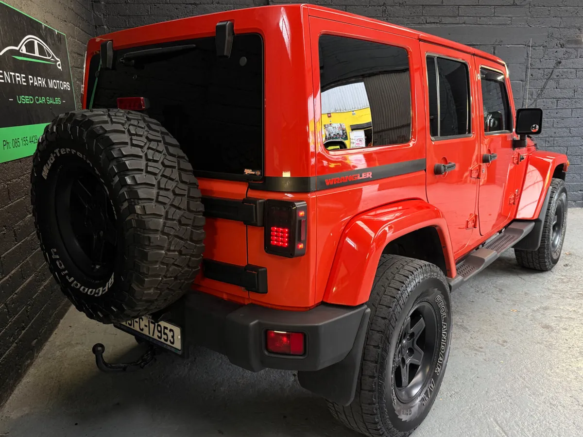 2015 Jeep Wrangler Unlimited 2.8D Auto **2 Seat** - Image 4