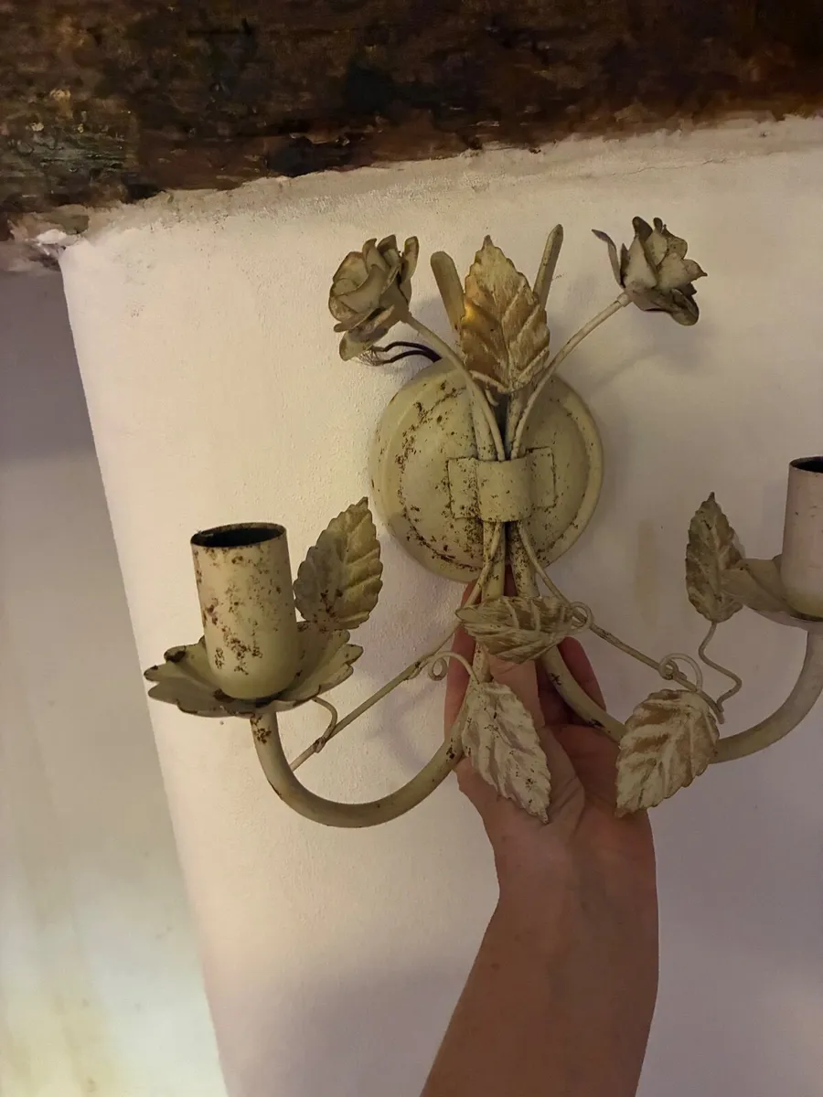 Italian Toleware 5 light chandelier - Image 4
