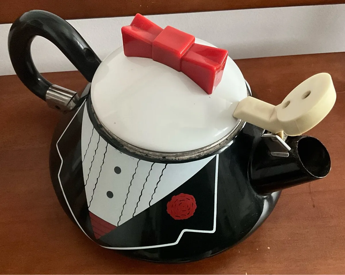 THE BUTLER KETTLE - Image 2