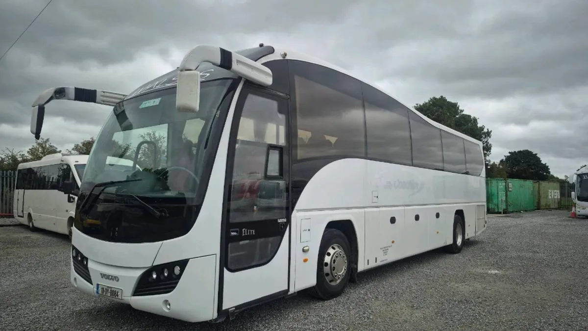 Volvo B9 Plaxton Elite  70 SEATER - Image 2