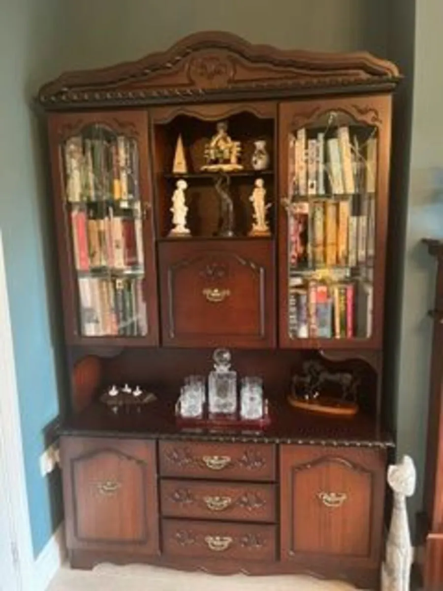 4 Piece Rossmore Mahogany Furniture / Wall Units - Image 1