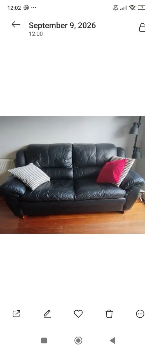 3 seater sofa for free - Image 1