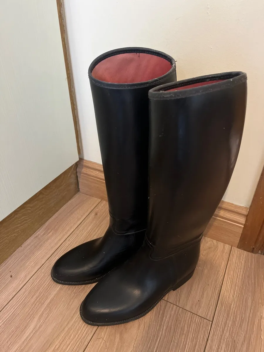 Ladies horse riding boots - Image 1