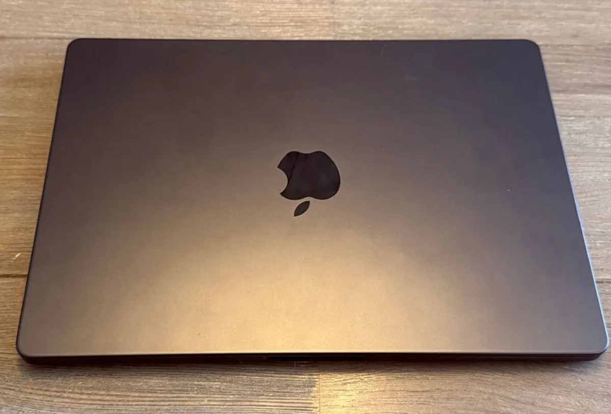 MacBook Pro 14" - M3 Pro chip - Image 2