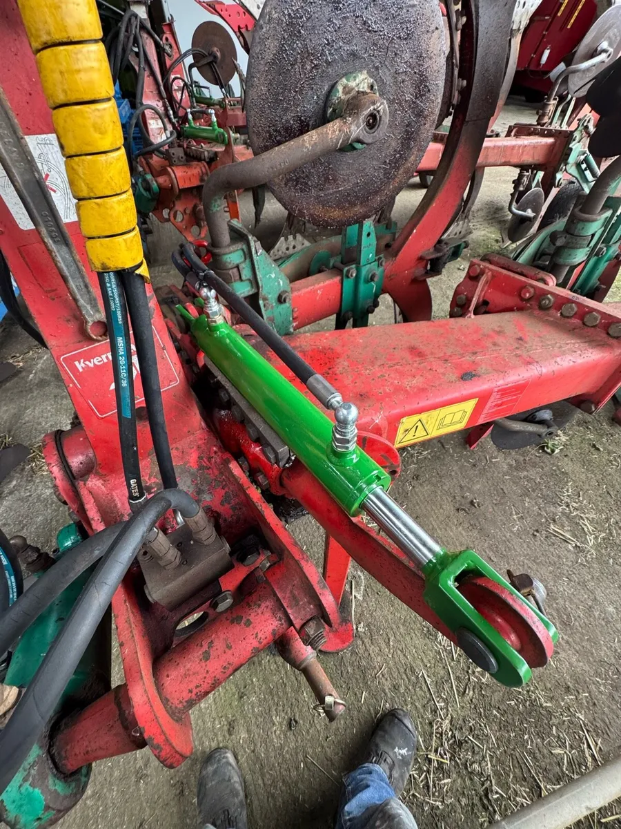 Selection 14” Kverneland Reversible Ploughs - Image 4