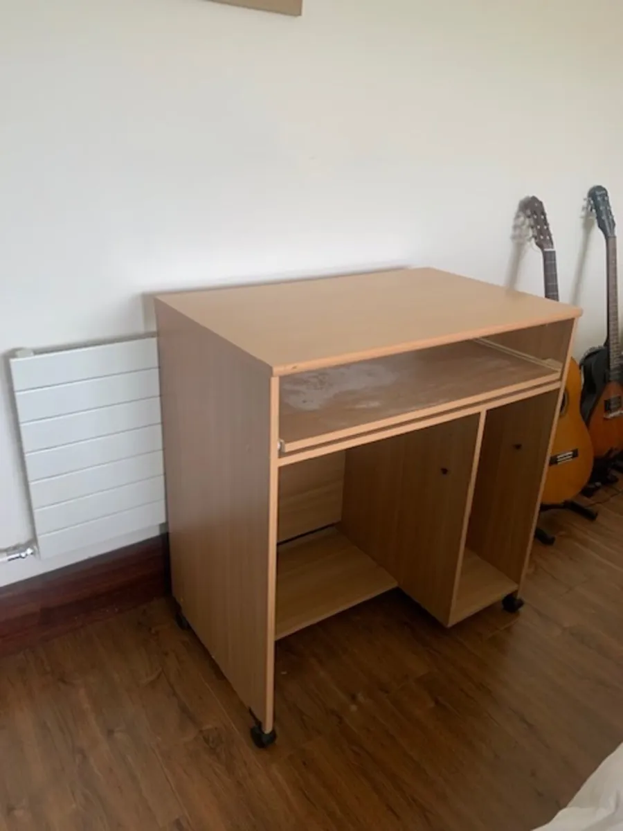 computer desk - Image 3