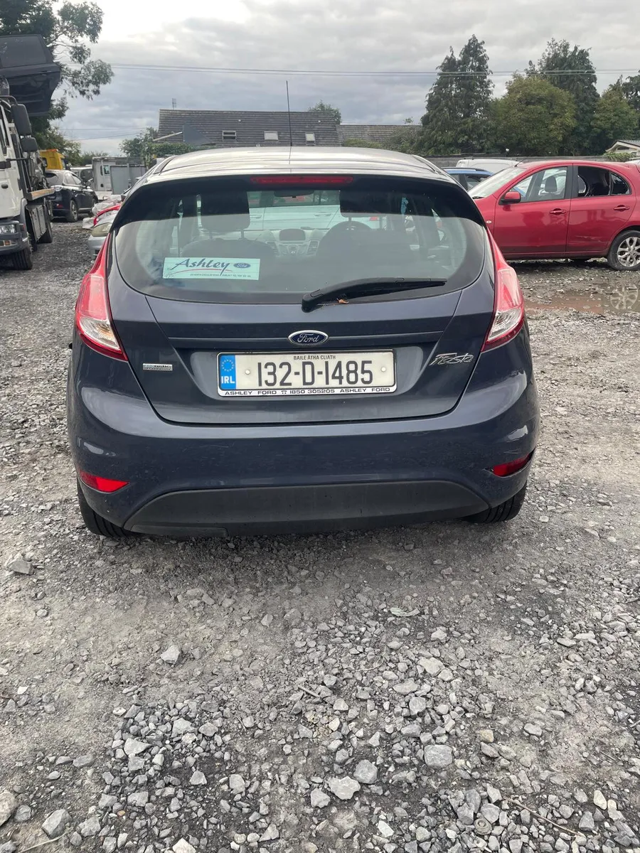 2013 Ford Fiesta - Image 3