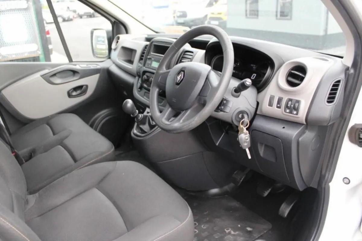 Renault Trafic **no VAT** - Image 3