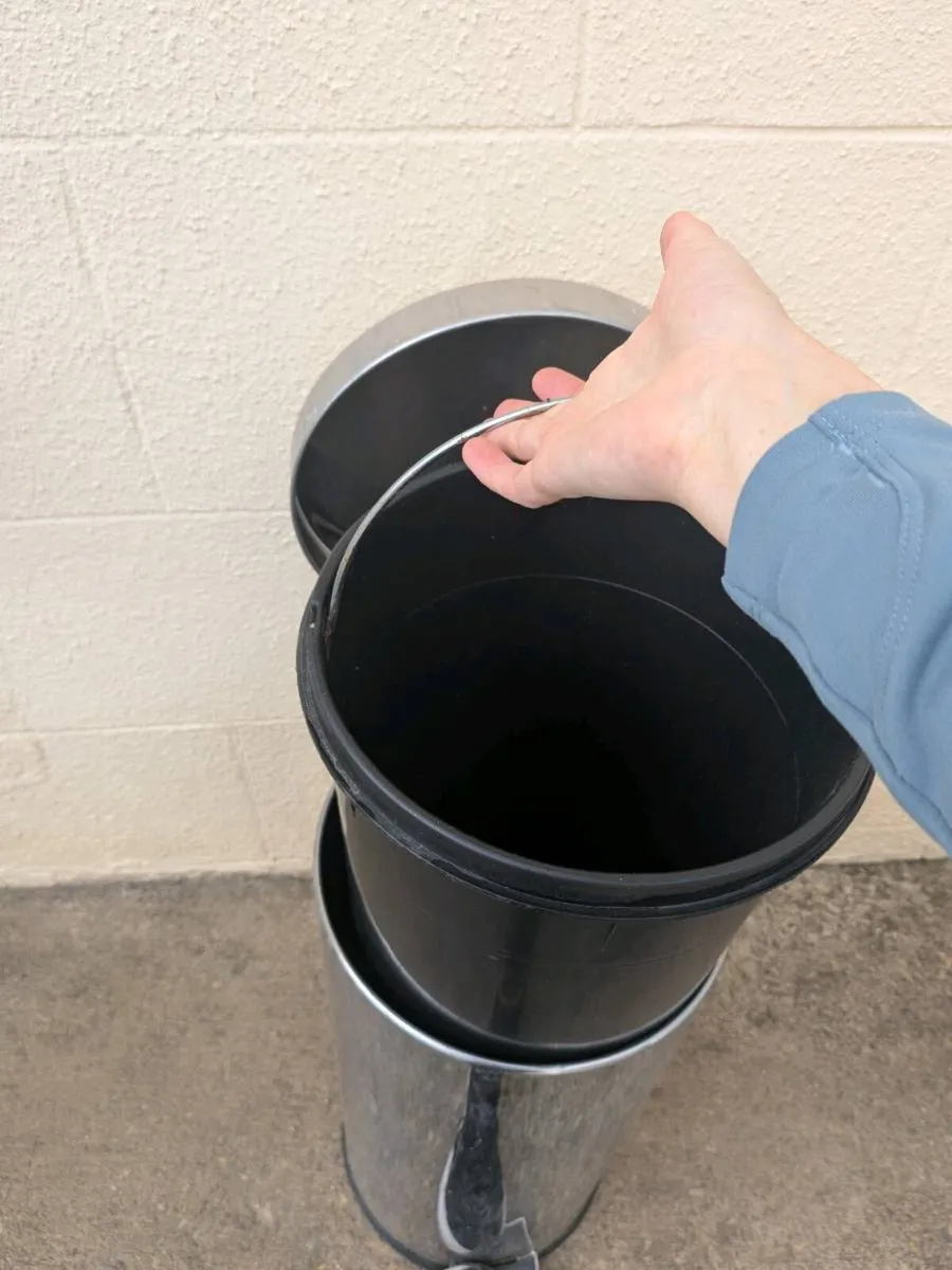 Kitchen Bin - Image 4