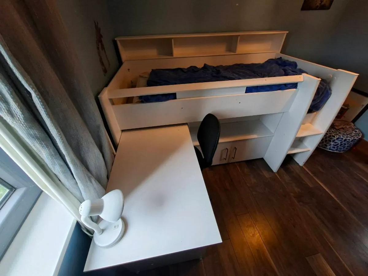 Kid's bed - Image 3