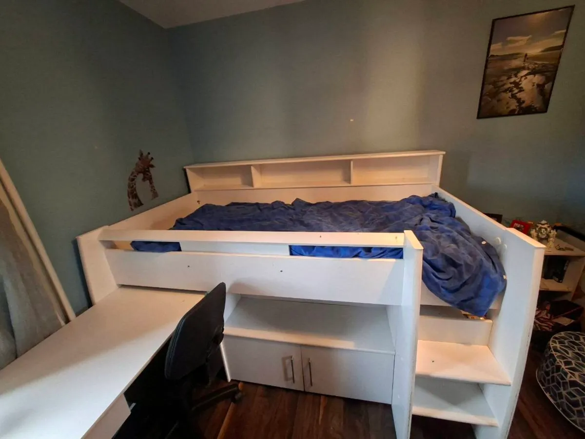 Kid's bed - Image 4
