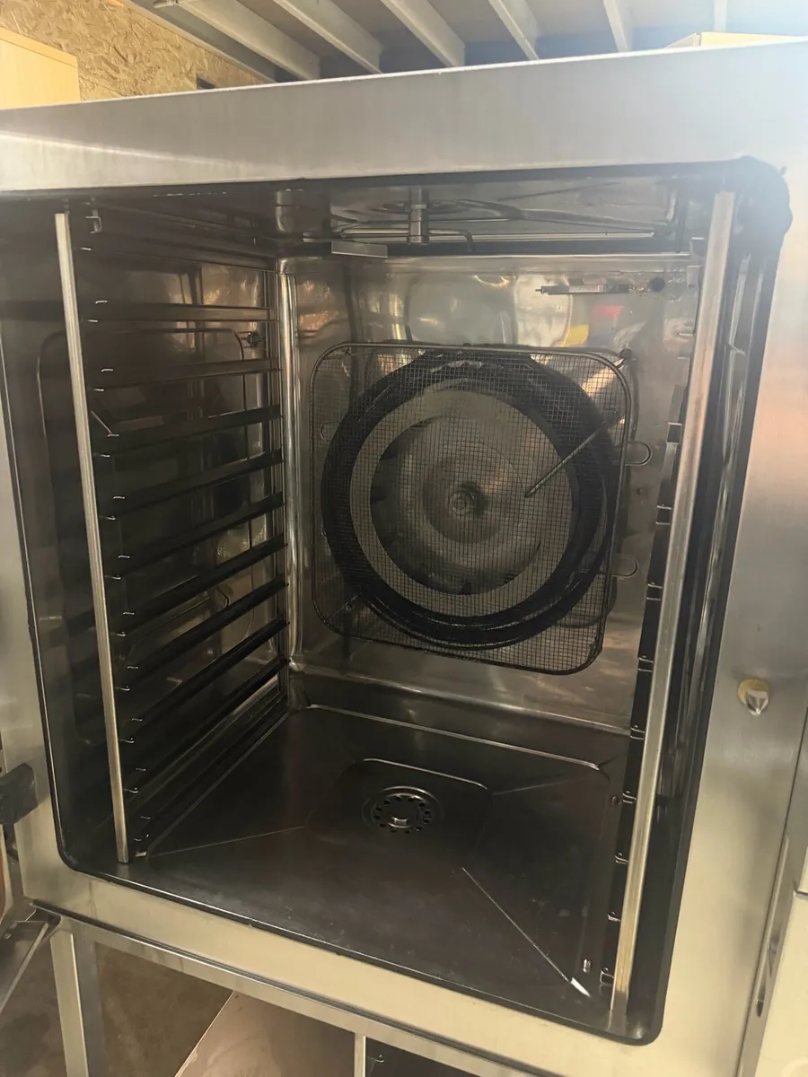 Hobart combi oven - Image 3