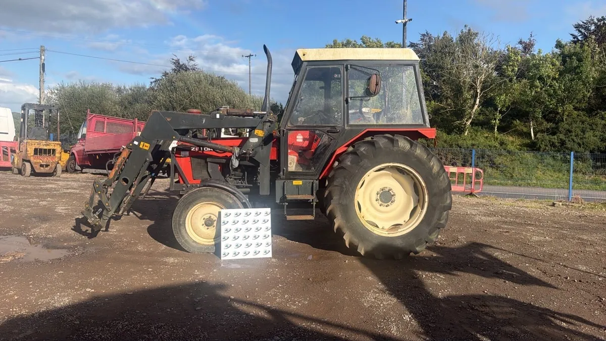 Zetor 6211 2WD Tractor - Image 1