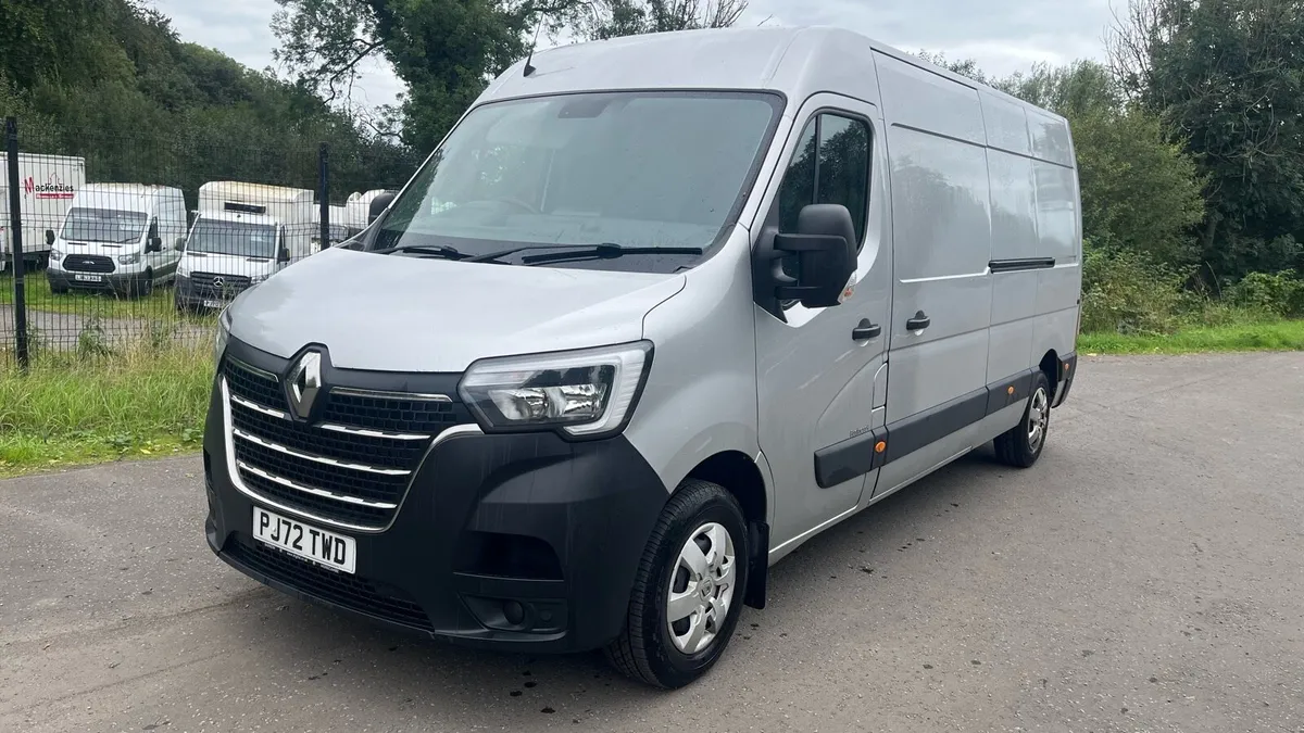 2023 RENAULT MASTER LWB - Image 1