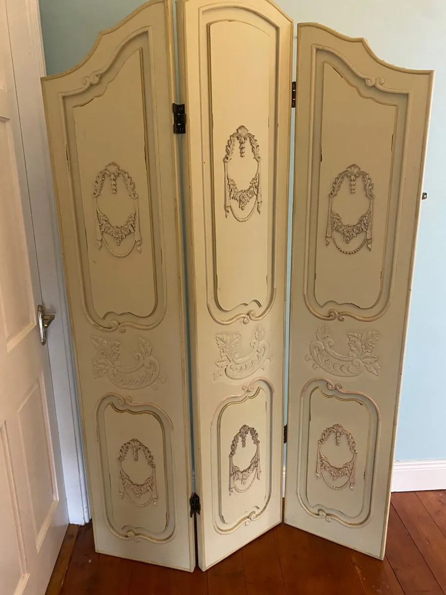Room Divider