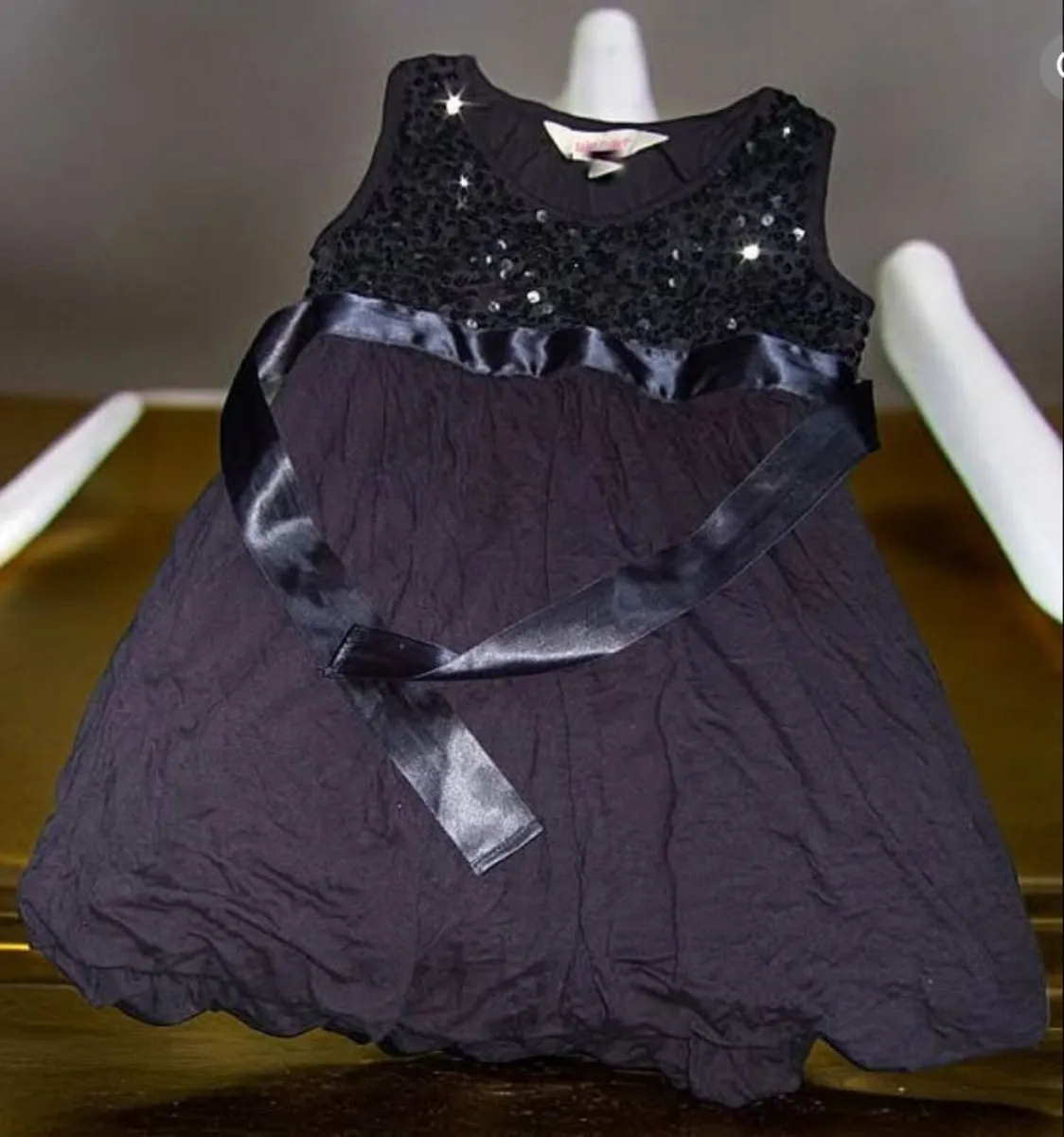Vintage Harrods Girls Dress - Age 6/7 years - Image 2