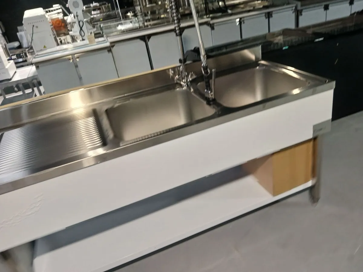 Commercial stainless steel double sink del - Image 1