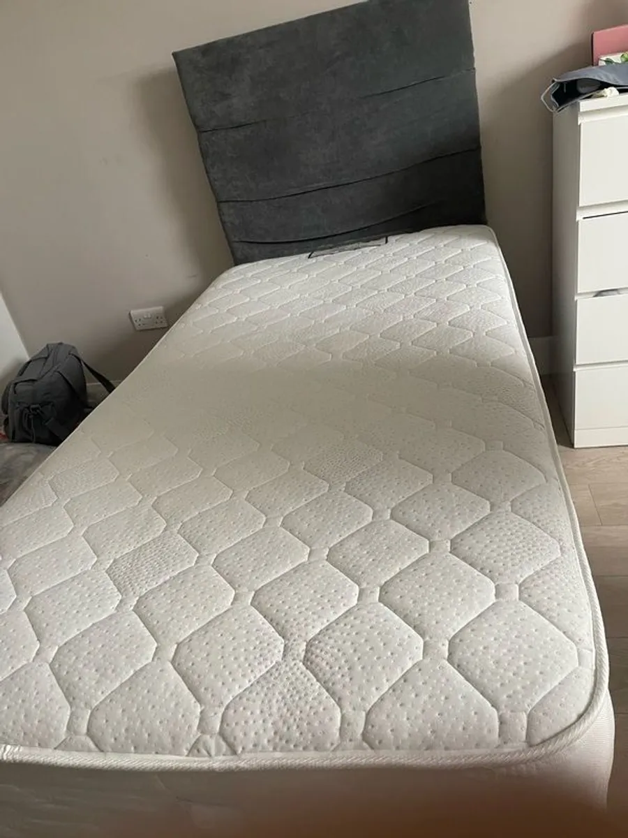 single bed and matress - Image 2
