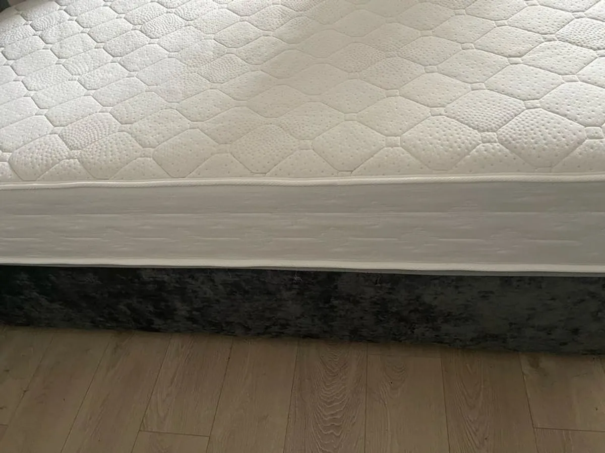 single bed and matress - Image 4