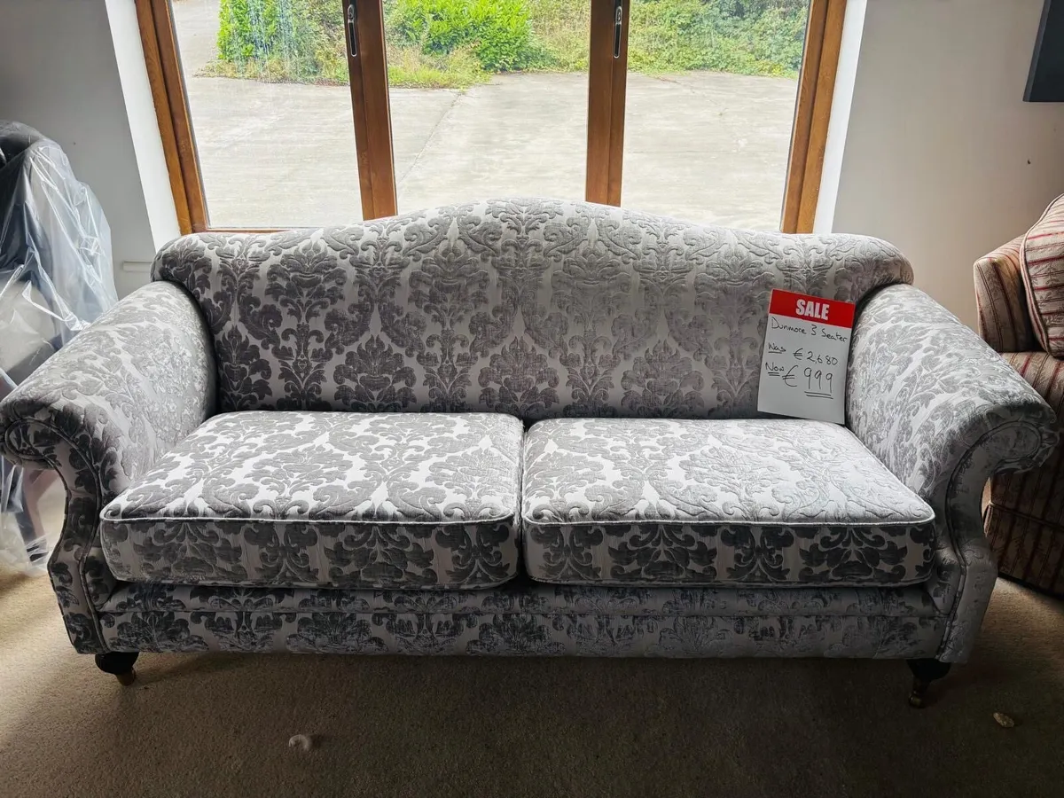 FURNITURE SHOWROOM CLOSING DOWN SALE - Image 2