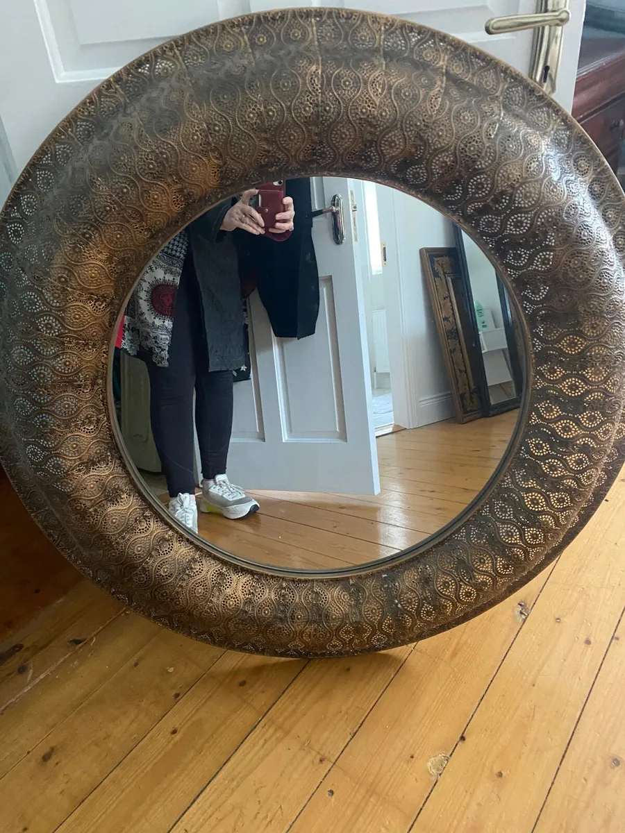 Mirror - Image 1