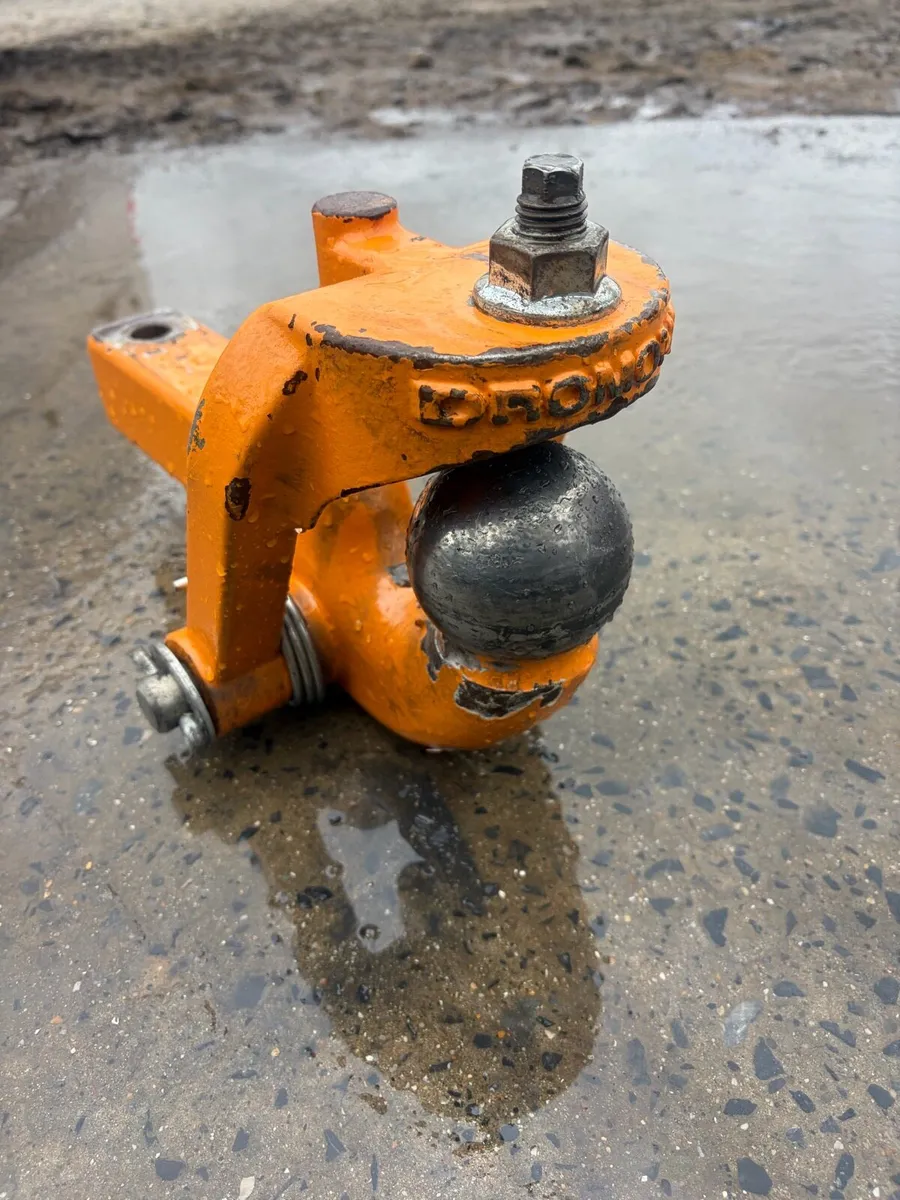 Dromone k80 ball hitch - Image 1