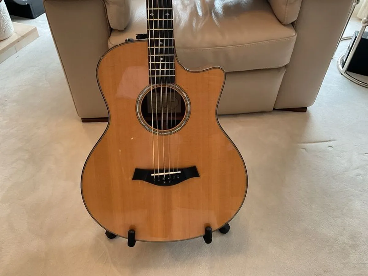 Taylor 8 String Baritone - Image 3
