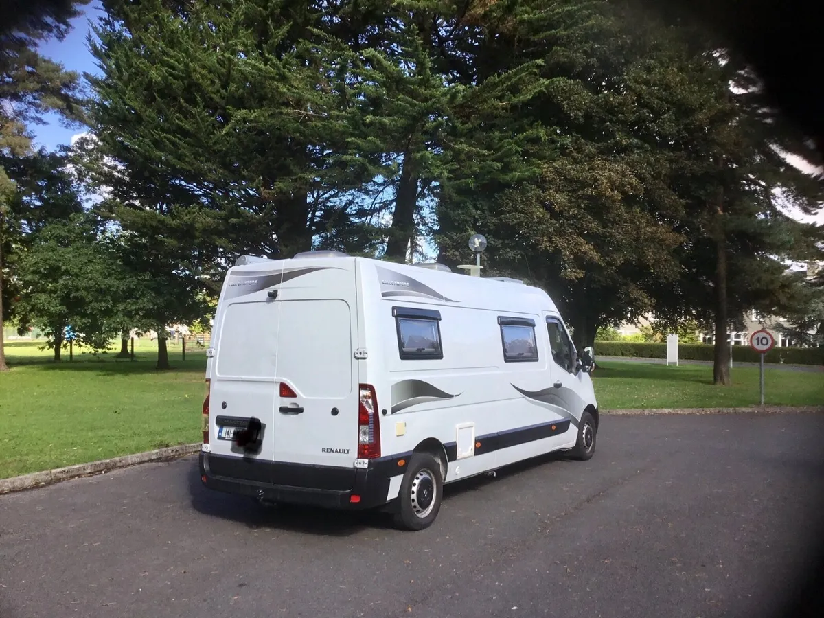 Camper van - Image 3