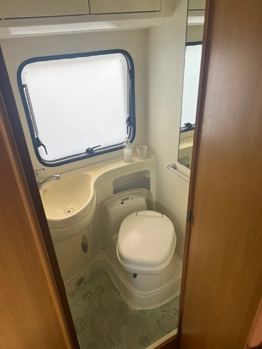 6 Berth Bunk Bed  Layout Family Motorhome - Image 4