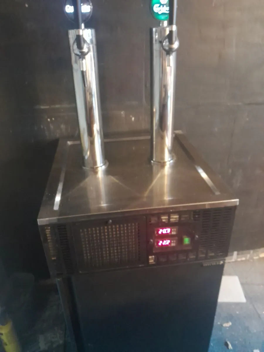 Beer dispenser/ cooler - Image 1