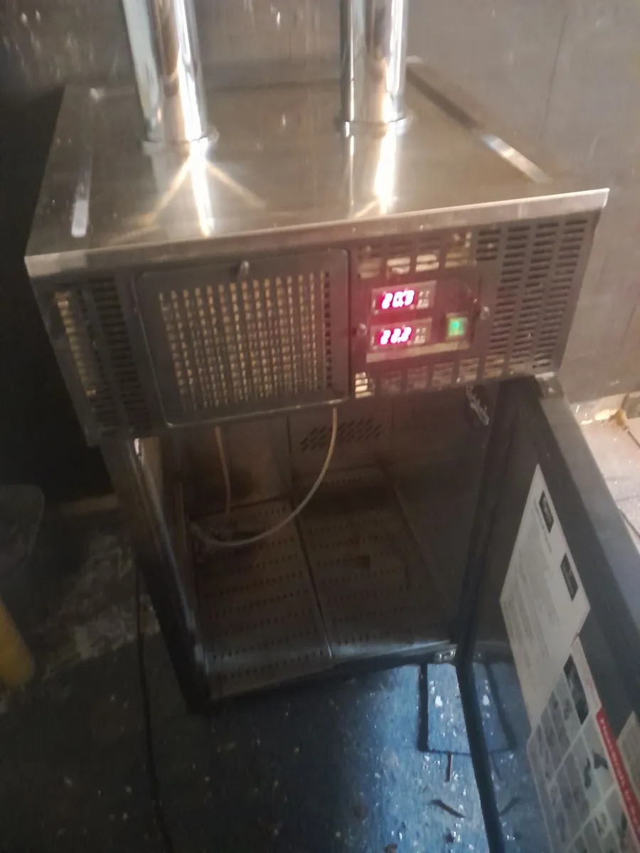 Beer dispenser/ cooler - Image 2