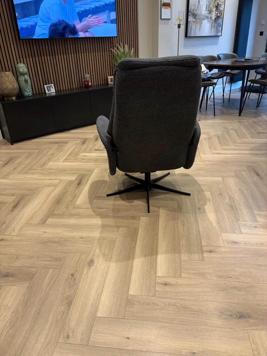 Chair & foot stool - Image 4