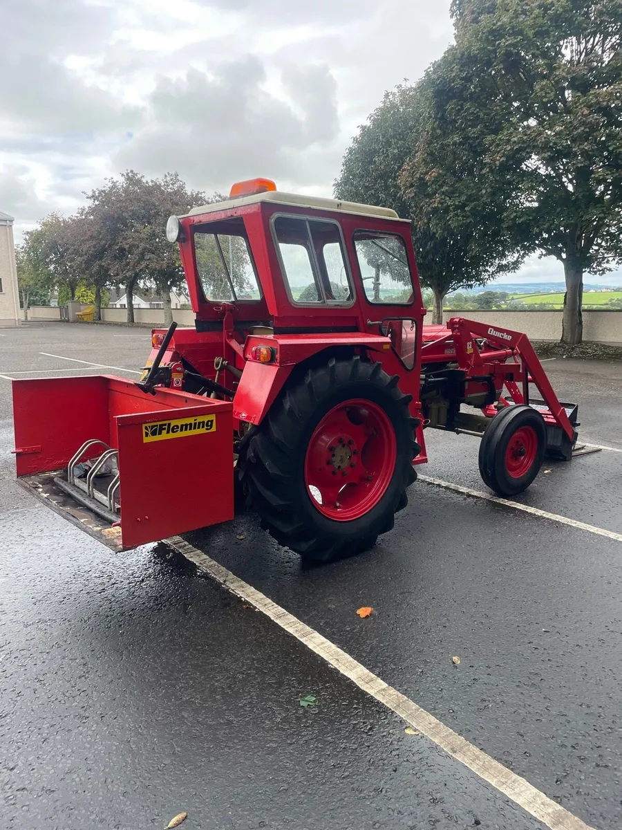 Vintage zetor tractor 4712 with quicke loader - Image 4