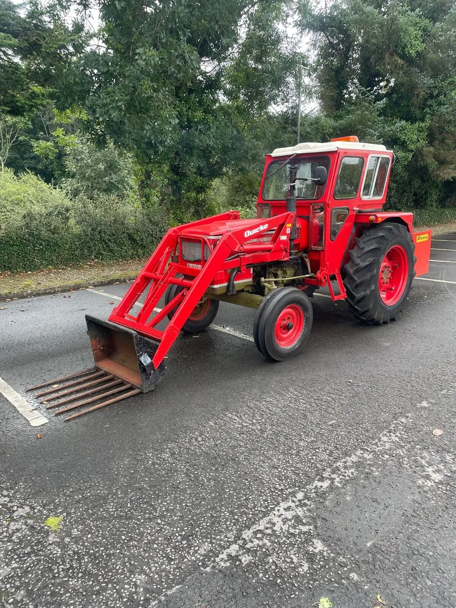 Vintage zetor tractor 4712 with quicke loader - Image 1