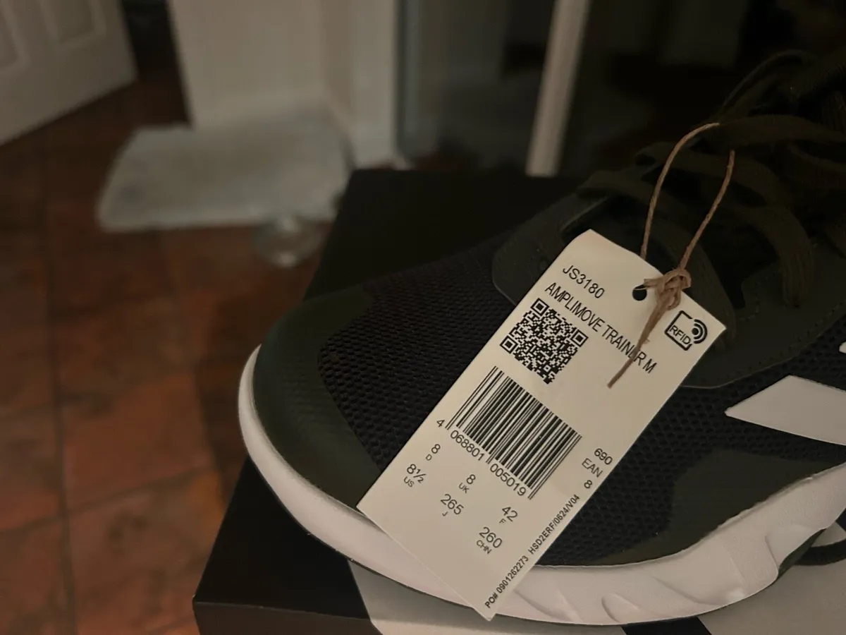 Brand new adidas mens runners - size 8 - Image 3