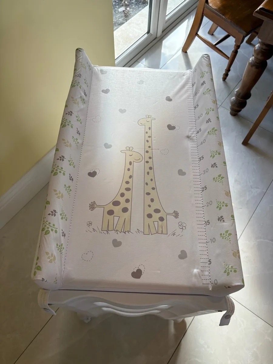 Babylo bath & baby changing table - Image 3