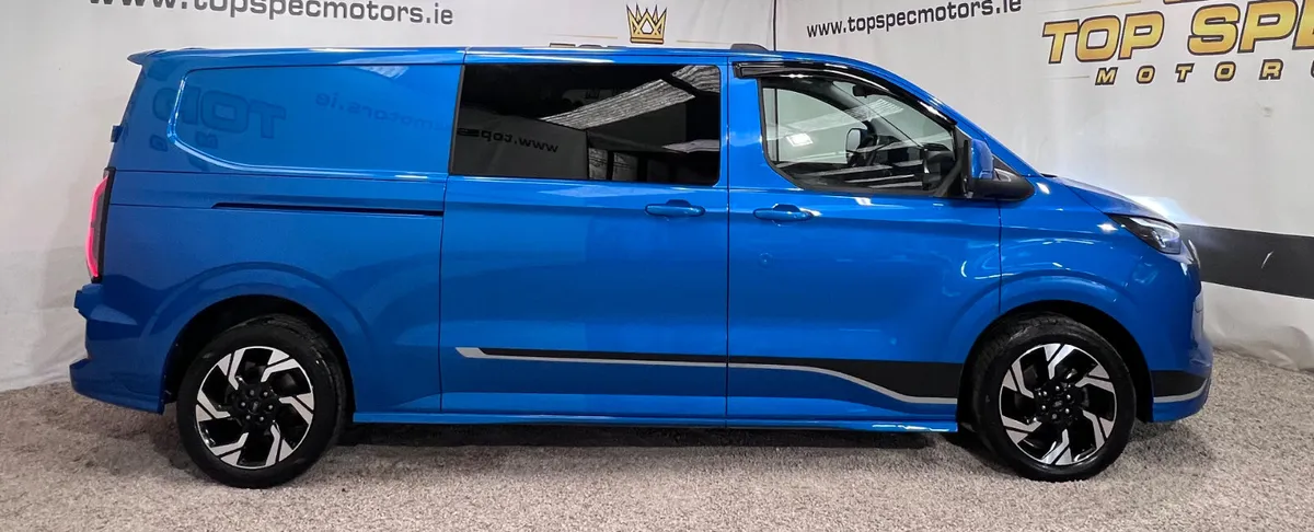 2026 FORD TRANSIT CUSTOM CREW VAN SPORT – AUTOMATI - Image 2