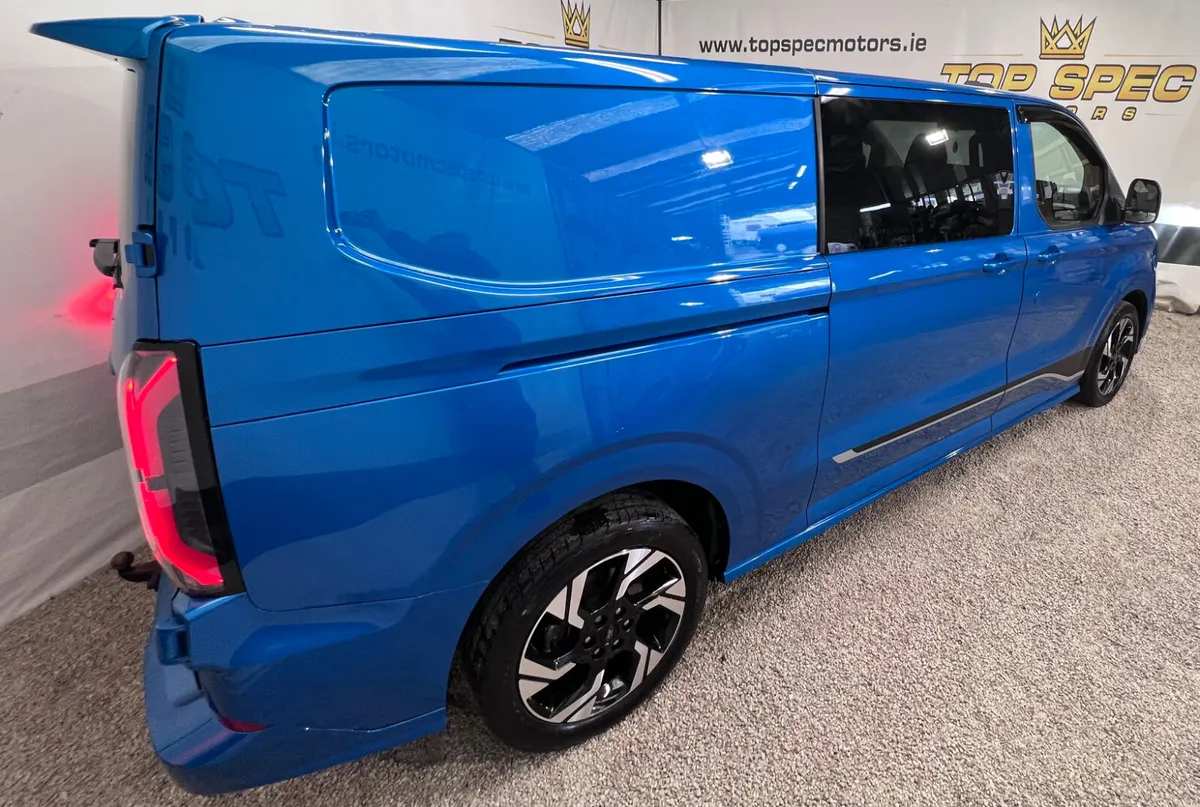 2026 FORD TRANSIT CUSTOM CREW VAN SPORT – AUTOMATI - Image 4