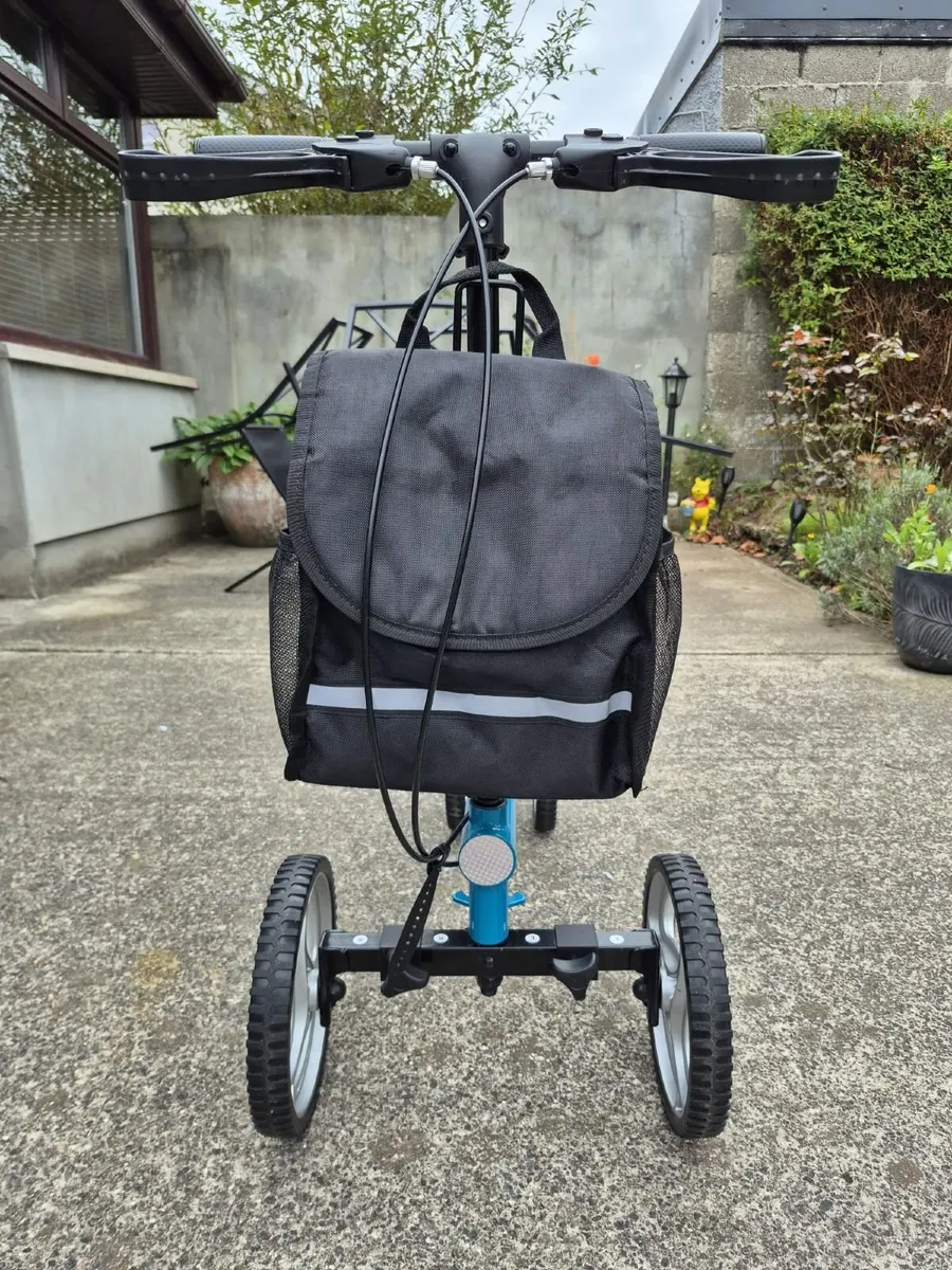 Panlova knee walker - Image 3