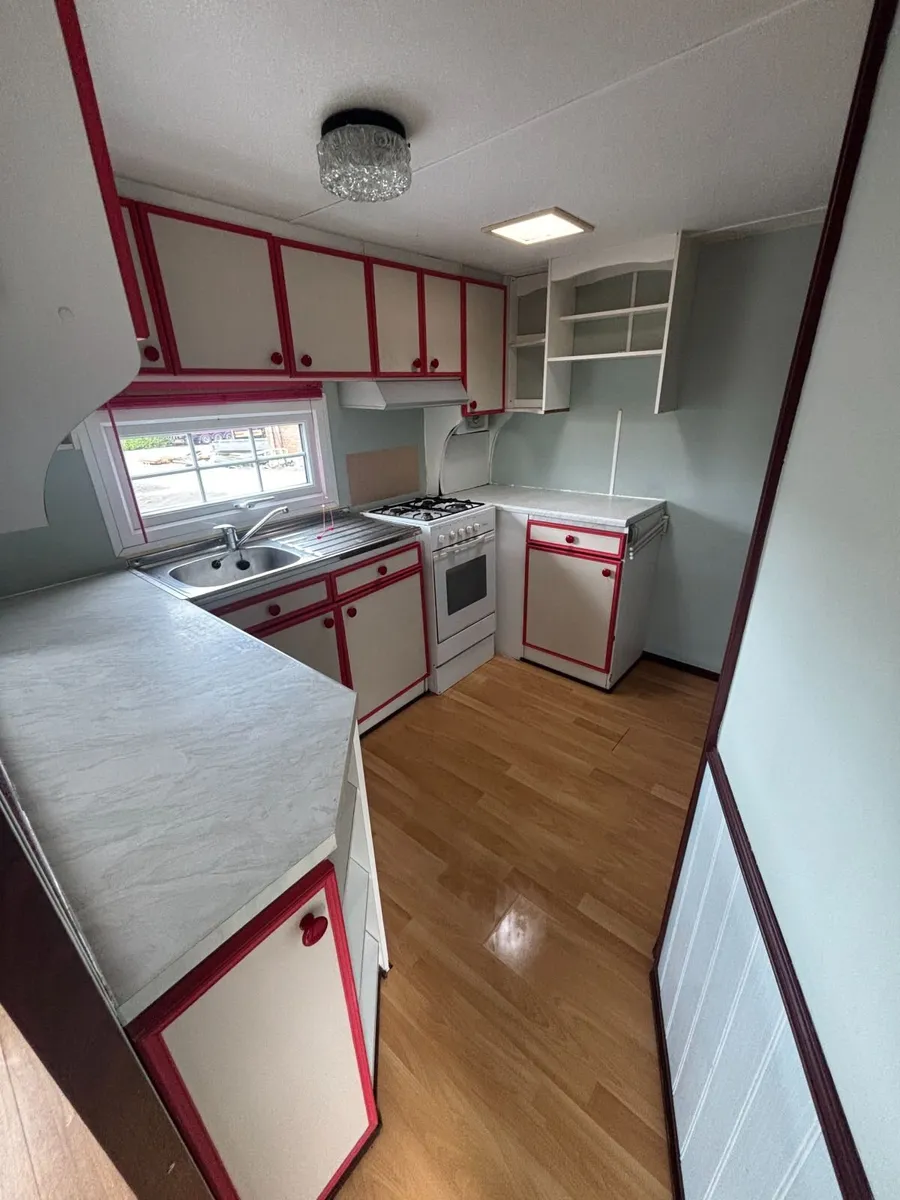34X1 0 Cosalt, Double Glazed, Free Delivery. 2 Bed - Image 4