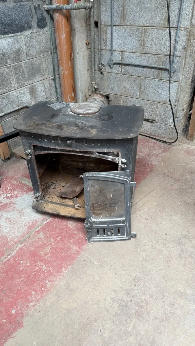 Hunter Stove - Image 1