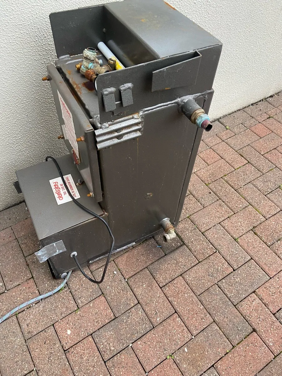 oil boiler - Image 1