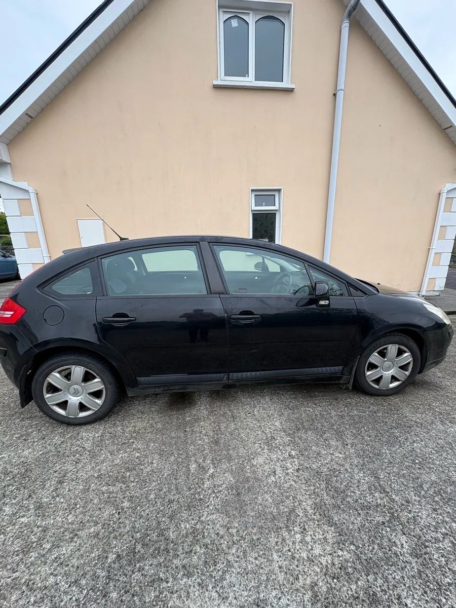 Citreon C4 Hatchback - Image 2