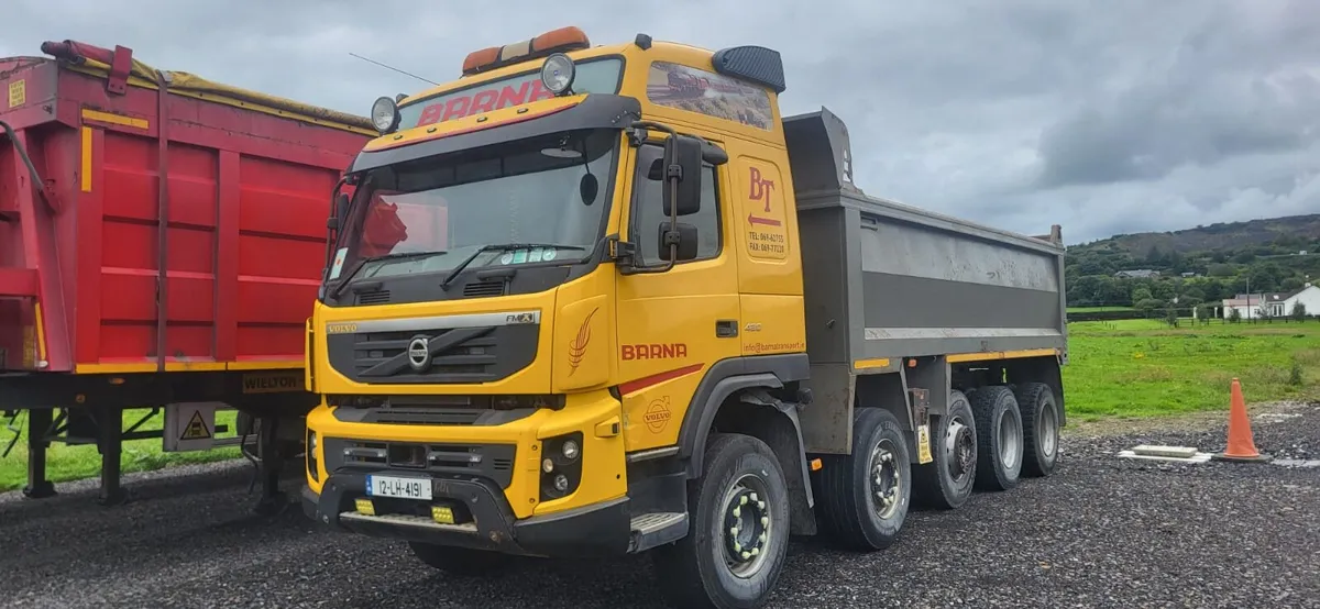 Volvo eight wheeler - Image 1