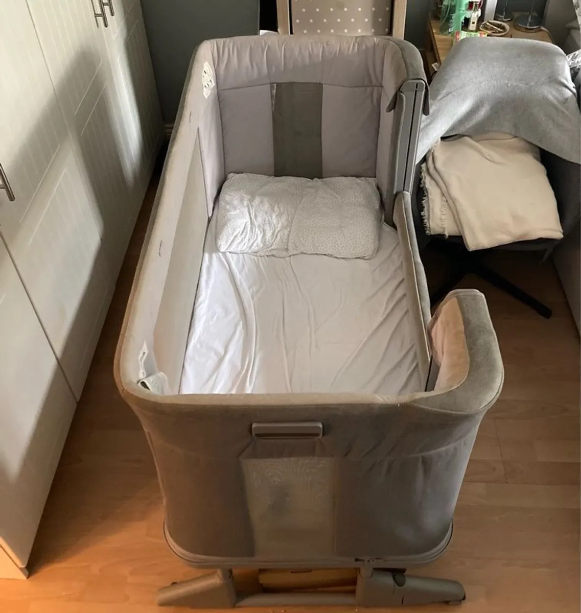 'Next to to me Forever' Co-Sleeper Cot - Image 3