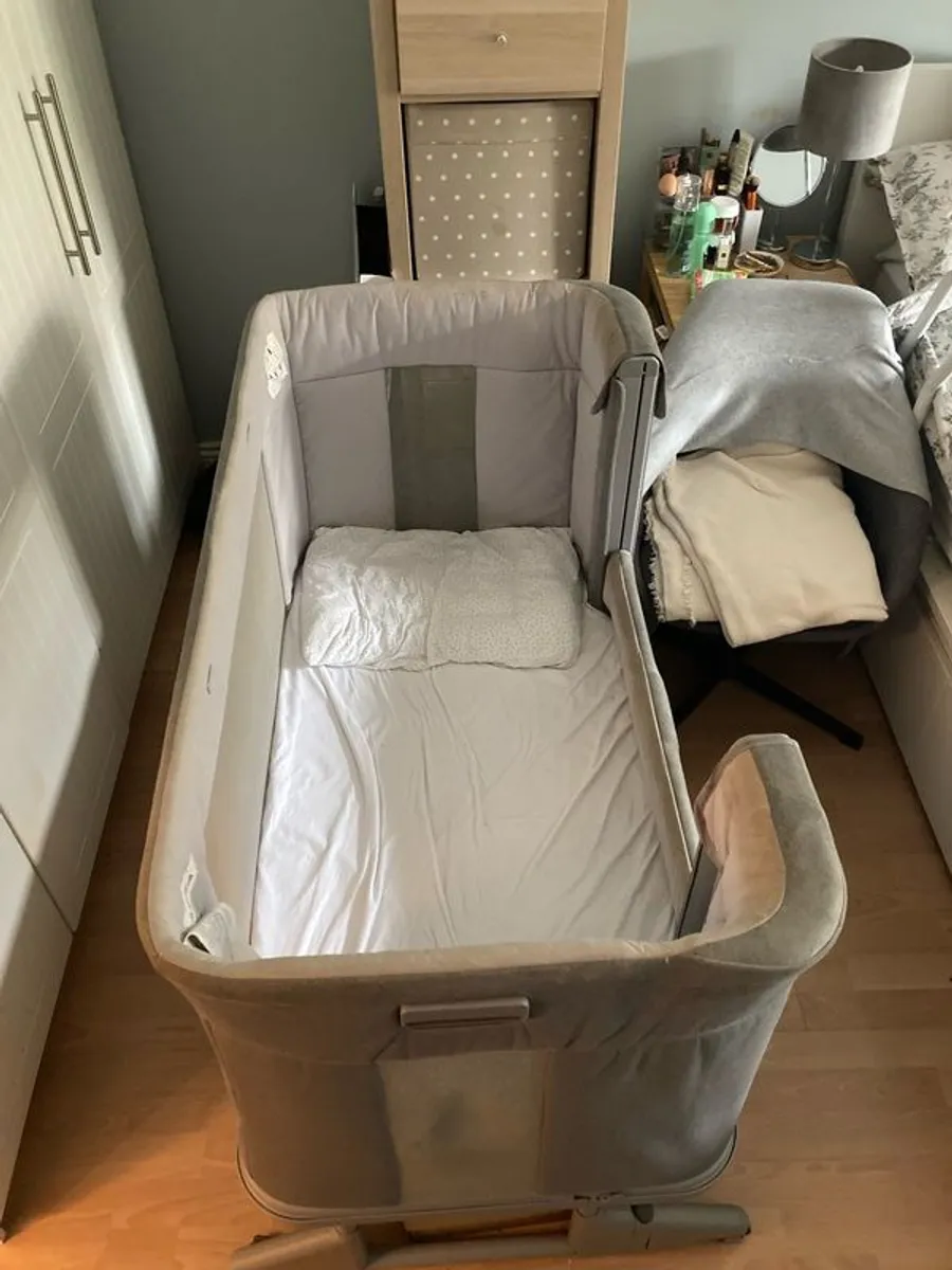 'Next to to me Forever' Co-Sleeper Cot - Image 4