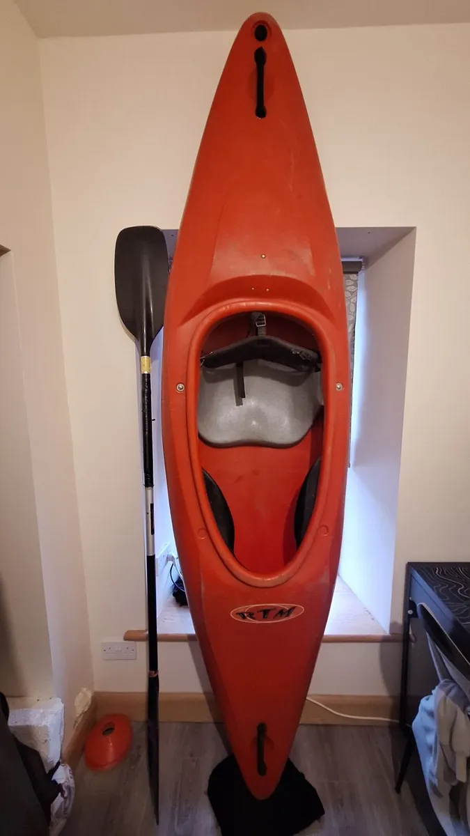 RTM kayak - Image 1