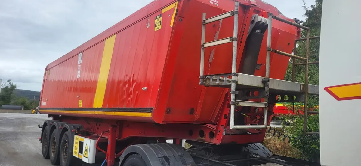 Schmitz tipping trailer - Image 2